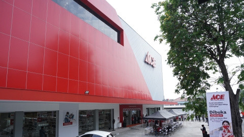The exterior of an Ace Hardware store in Indonesia, with a sign reading 'Meruya'